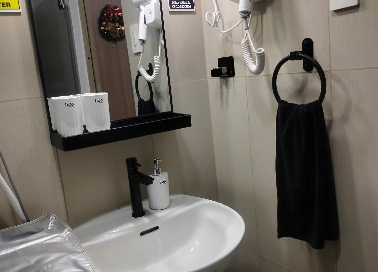 Aparthotel Smdc Breeze Residence Pasay