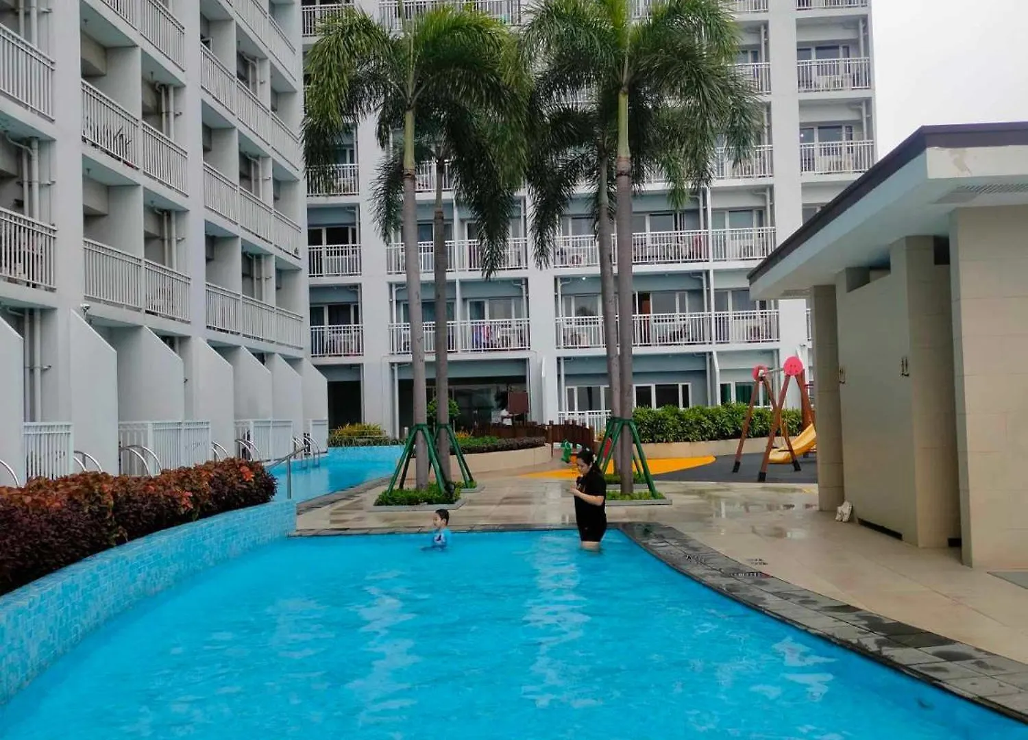 Smdc Breeze Residence Pasay Aparthotel