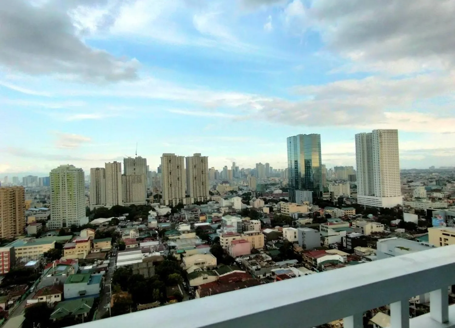 Smdc Breeze Residence Pasay Filipíny