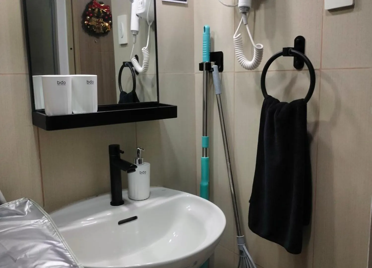 Smdc Breeze Residence Pasay Aparthotel