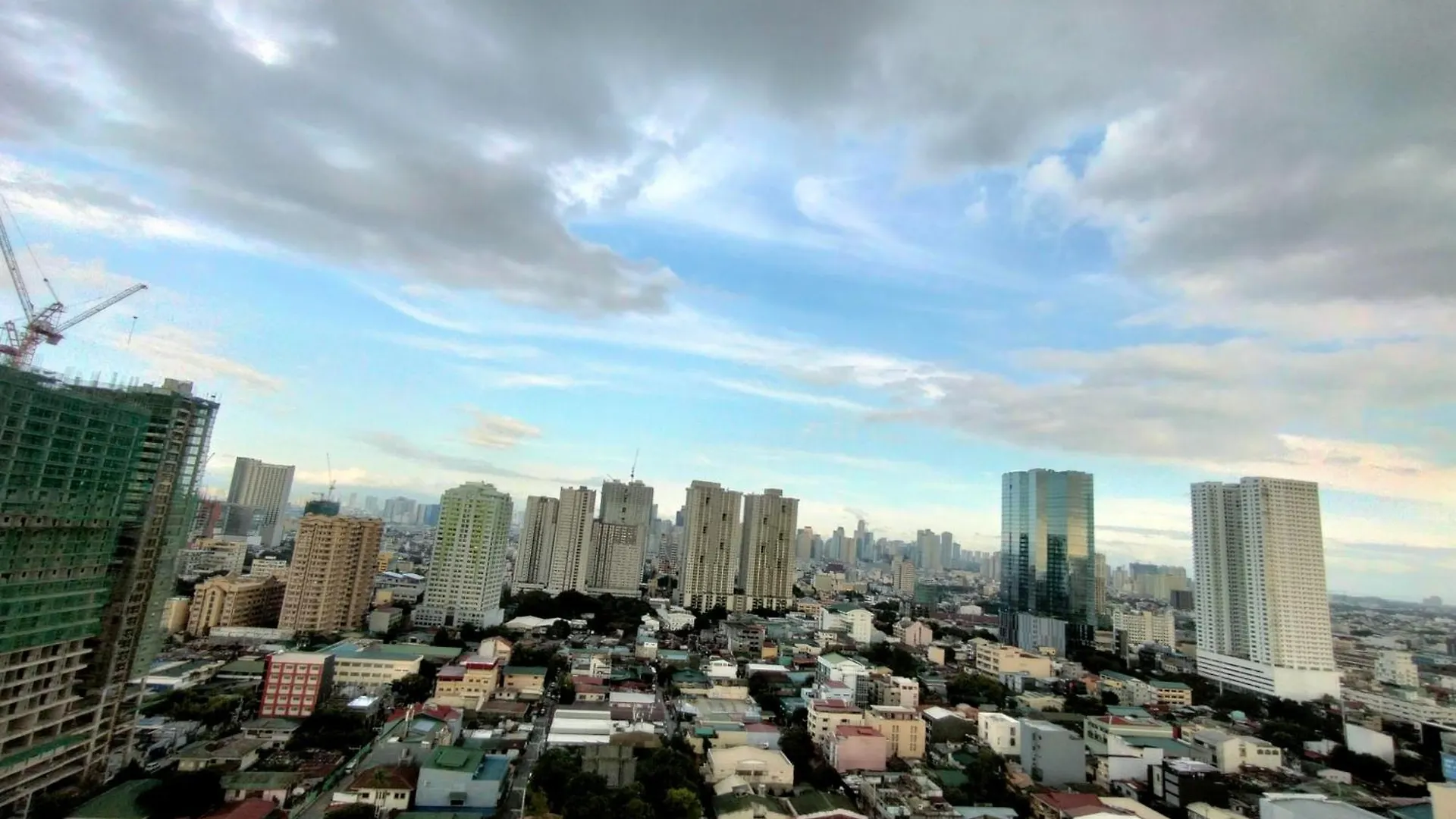 Smdc Breeze Residence Pasay