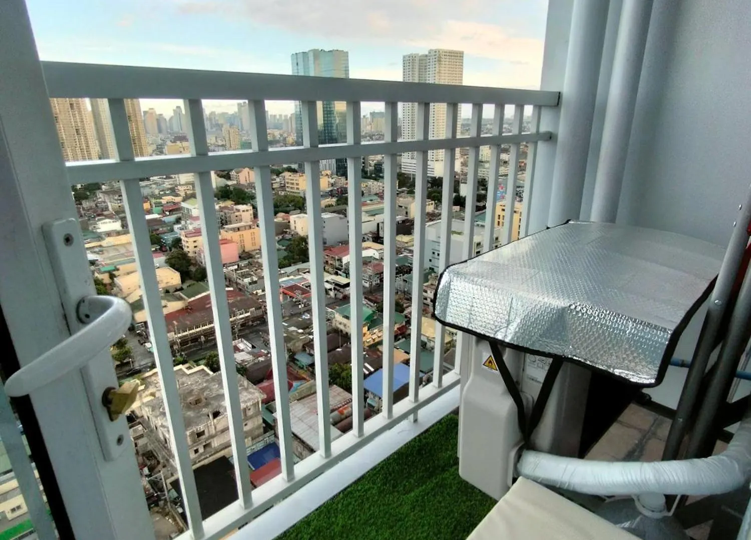 Smdc Breeze Residence Pasay
